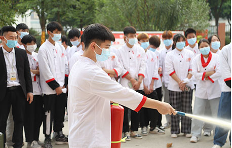 华南烹饪学校校园生活