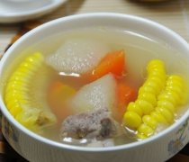 每日一菜：雪梨玉米煲猪辗