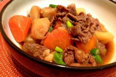 每日一菜：日式土豆炖牛肉